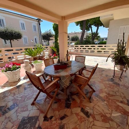 Bouganville Casa Vacanza Ambiente Climatizzato Con Wi Fi Pineto Exteriör bild