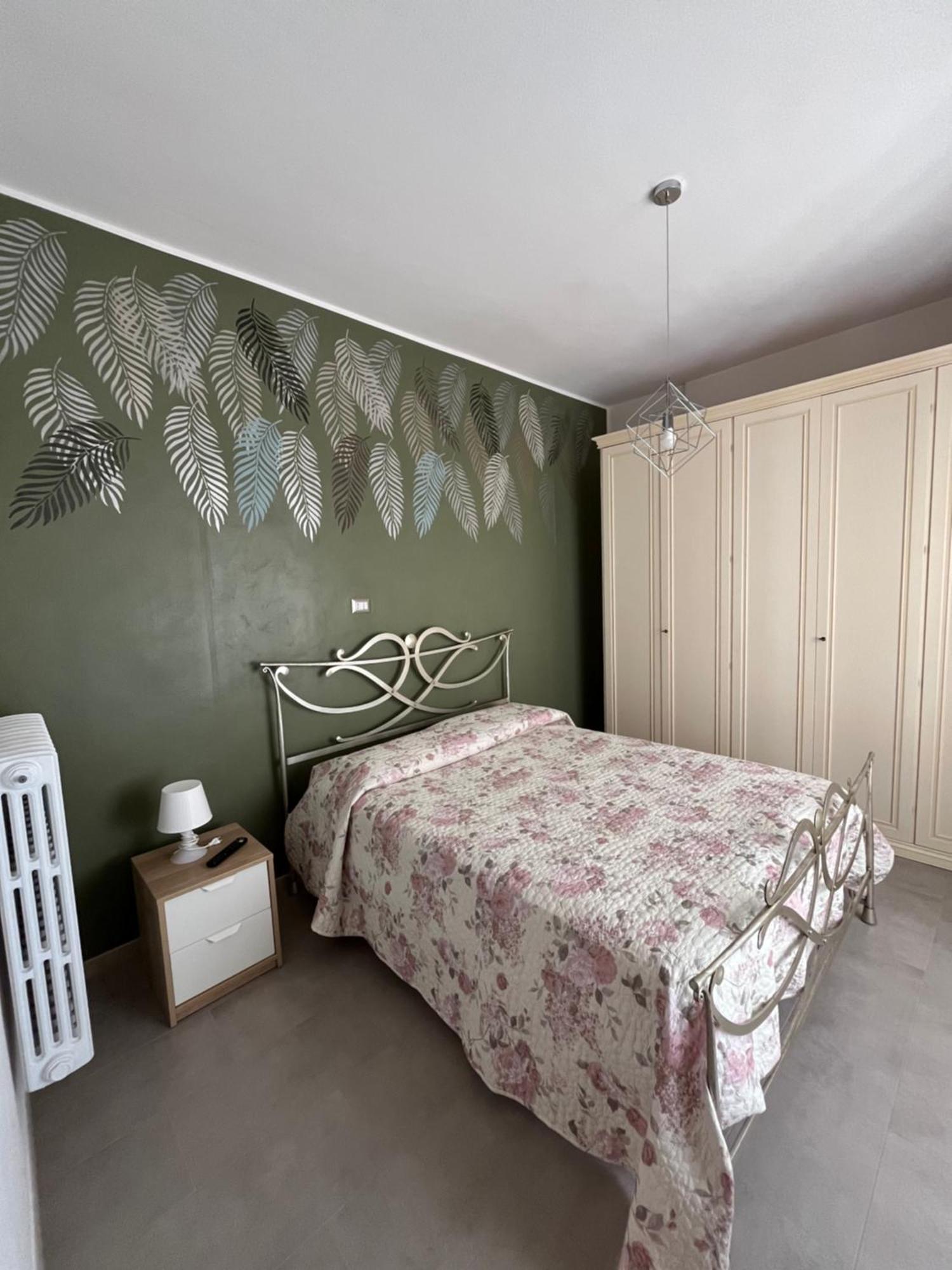Bouganville Casa Vacanza Ambiente Climatizzato Con Wi Fi Pineto Exteriör bild