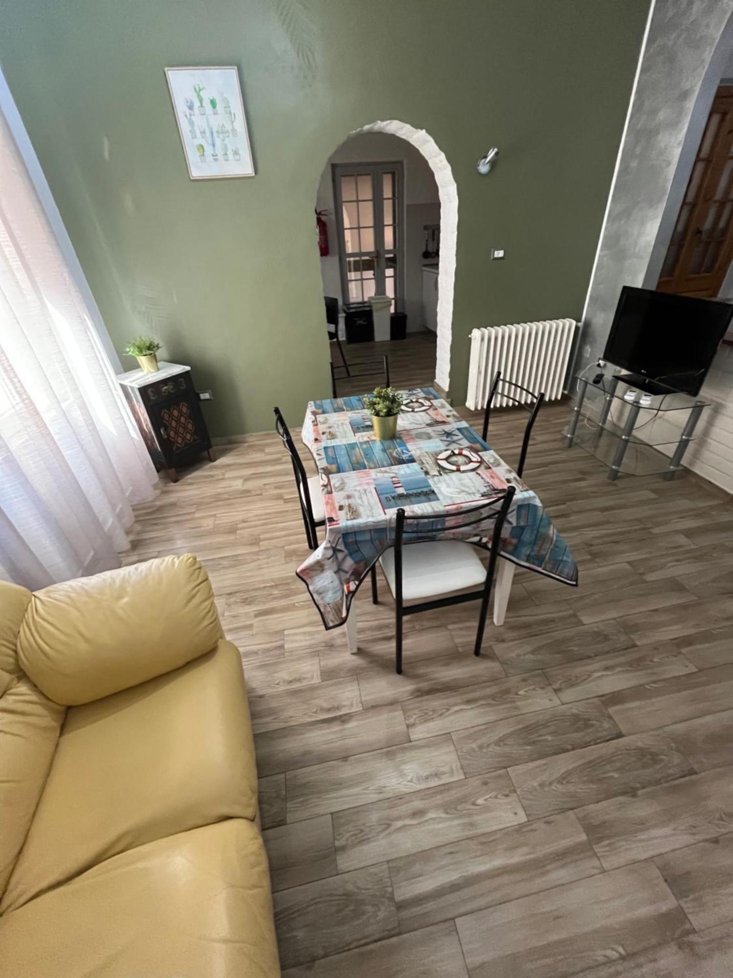 Bouganville Casa Vacanza Ambiente Climatizzato Con Wi Fi Pineto Exteriör bild