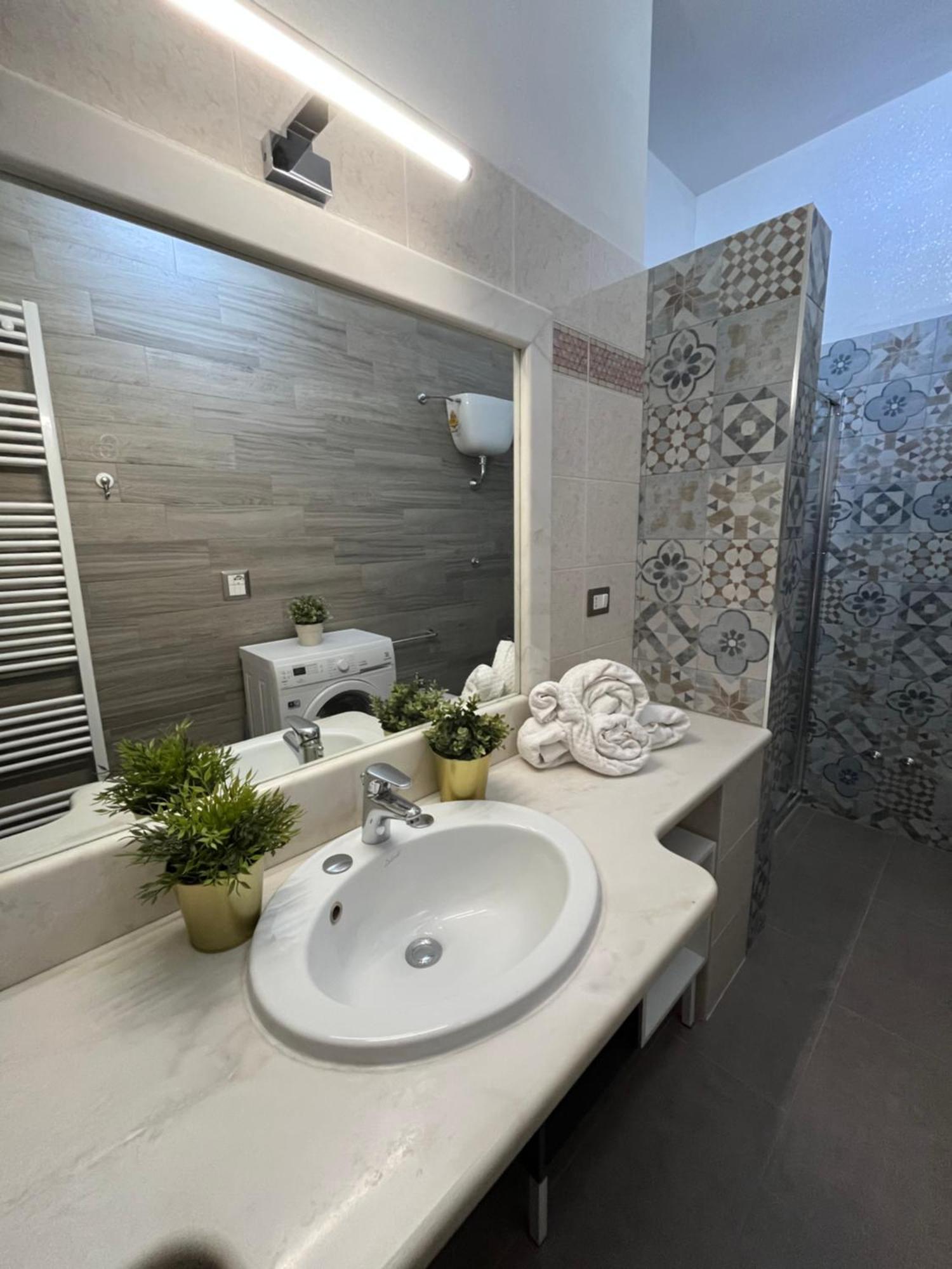 Bouganville Casa Vacanza Ambiente Climatizzato Con Wi Fi Pineto Exteriör bild